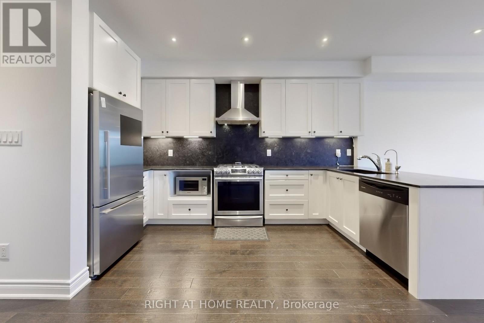 31 Lady Evelyn Crescent, Brampton, Ontario  L6Y 6C7 - Photo 16 - W13415556