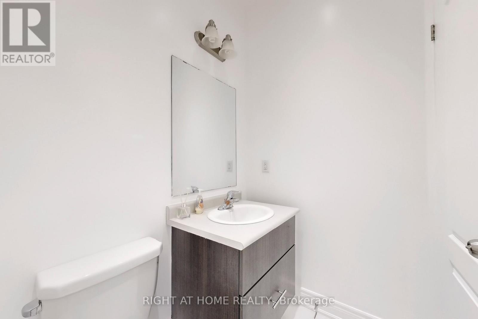 31 Lady Evelyn Crescent, Brampton, Ontario  L6Y 6C7 - Photo 24 - W13415556