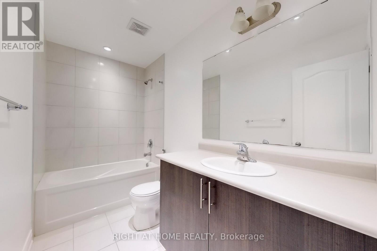 31 Lady Evelyn Crescent, Brampton, Ontario  L6Y 6C7 - Photo 40 - W13415556