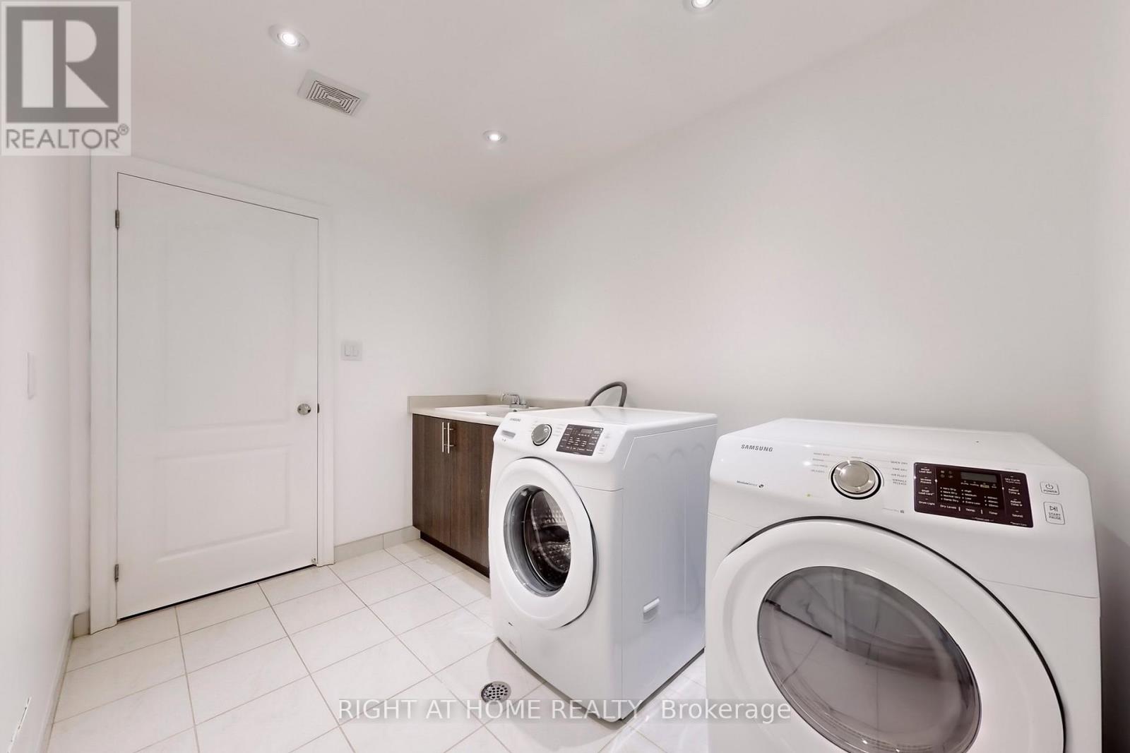 31 Lady Evelyn Crescent, Brampton, Ontario  L6Y 6C7 - Photo 42 - W13415556