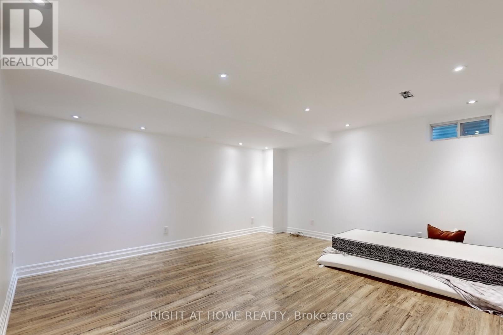 31 Lady Evelyn Crescent, Brampton, Ontario  L6Y 6C7 - Photo 45 - W13415556