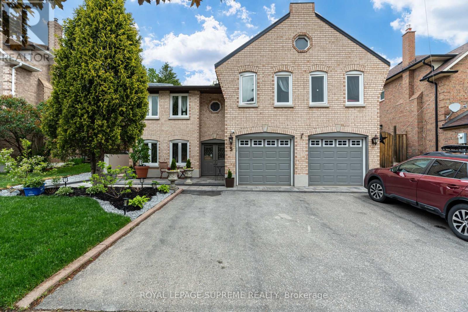 Unit 2 - 5 Hacienda Court, Brampton, Ontario  L6Z 3J2 - Photo 2 - W13415572