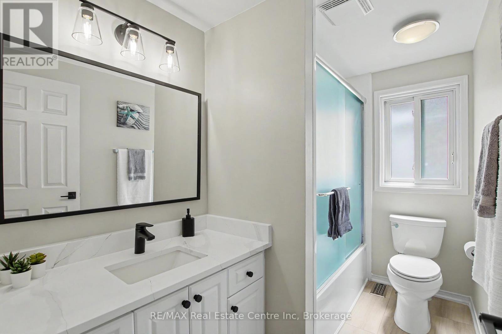 74 Activa Avenue, Kitchener, Ontario  N2E 3R4 - Photo 27 - X13414770