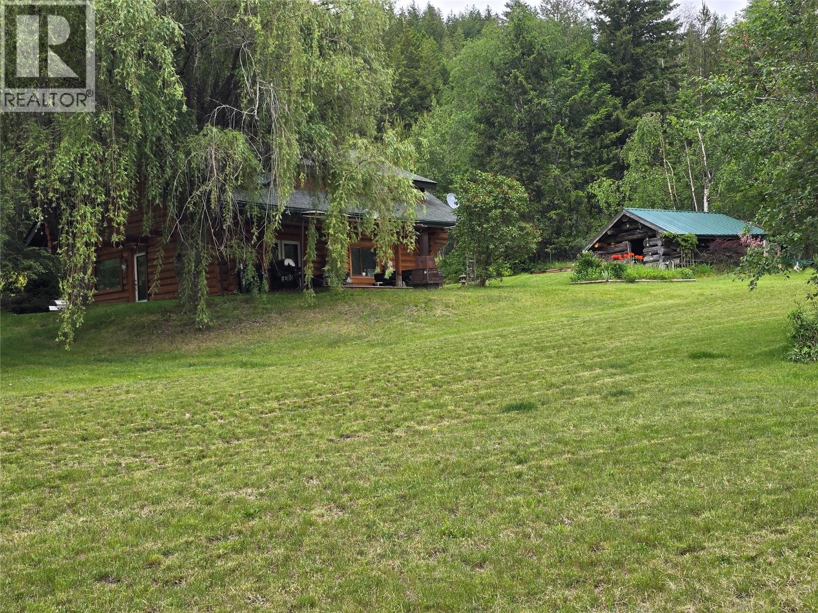 2492 Lloyd Road, Clearwater, British Columbia  V0E 3A0 - Photo 32 - 10390512