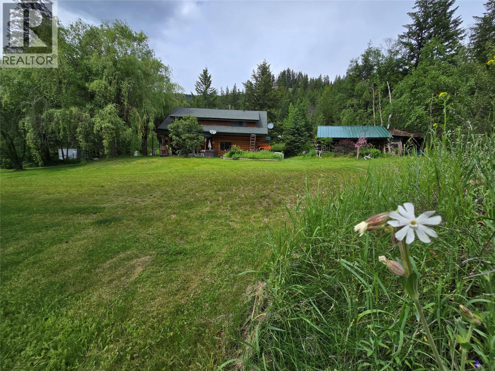 2492 Lloyd Road, Clearwater, British Columbia  V0E 3A0 - Photo 28 - 10390512