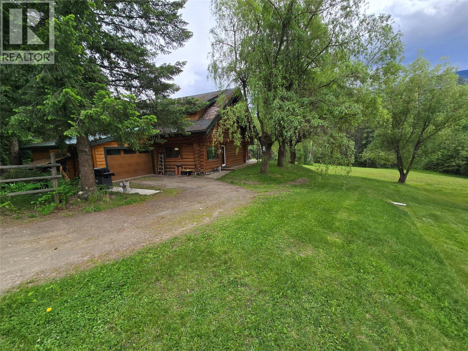 2492 Lloyd Road, Clearwater, British Columbia  V0E 3A0 - Photo 40 - 10390512