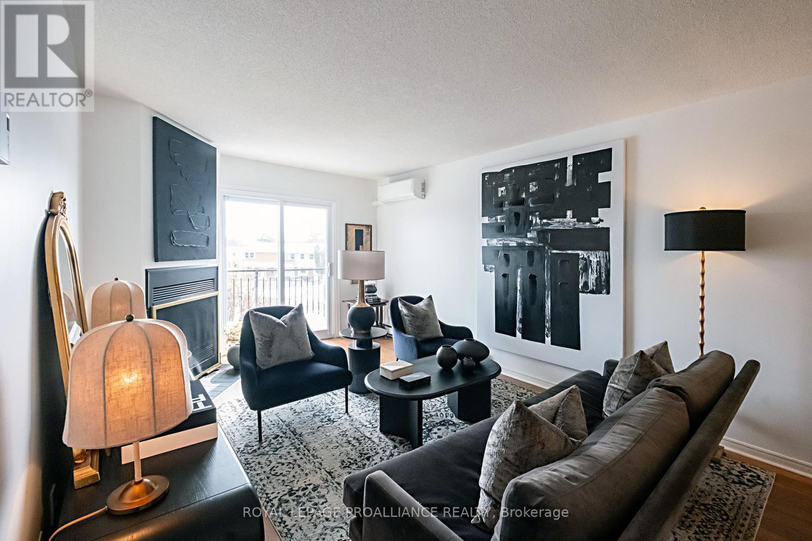 311a - 221 North Park Street, Belleville, Ontario  K8P 5A6 - Photo 11 - X12804718
