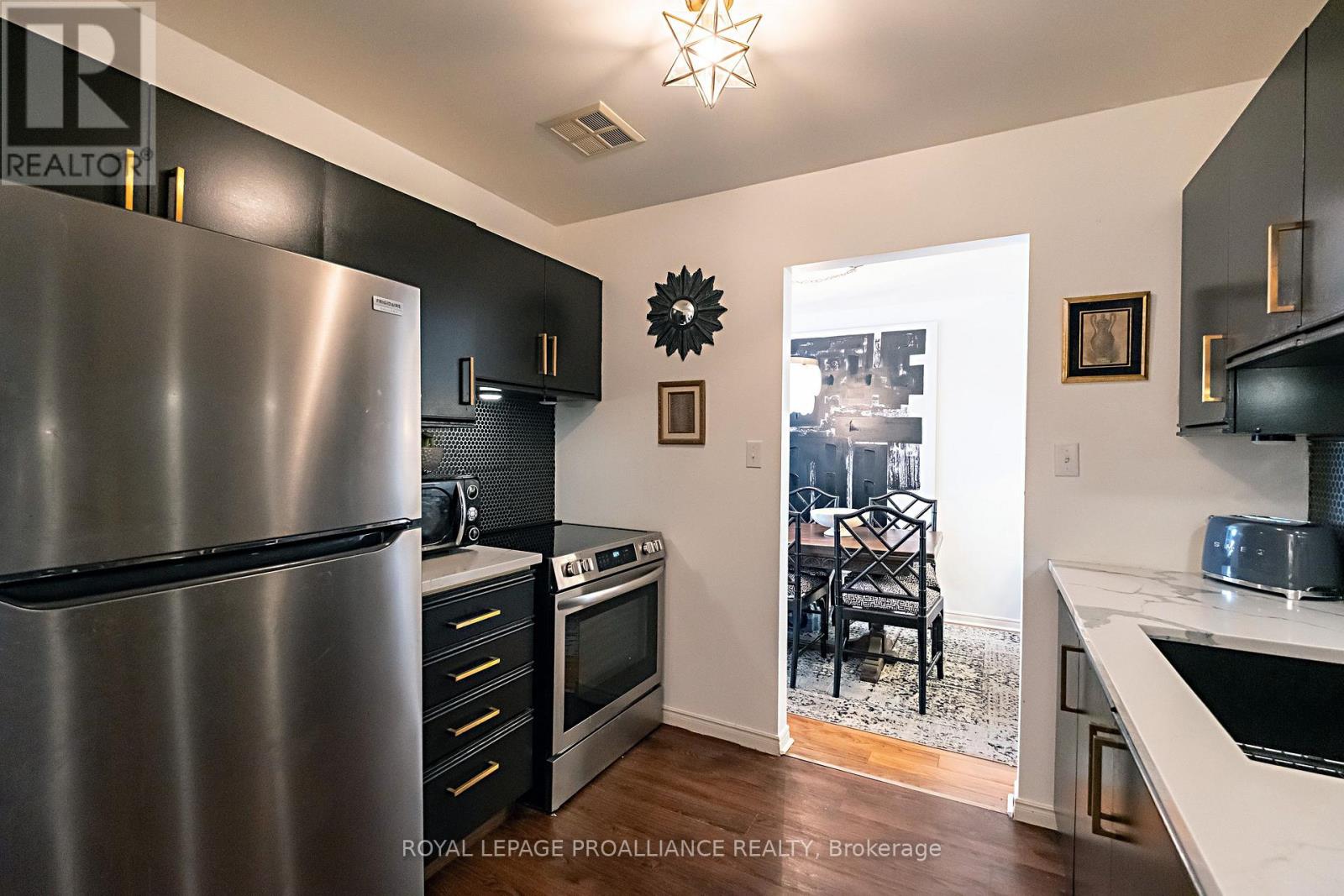 311a - 221 North Park Street, Belleville, Ontario  K8P 5A6 - Photo 5 - X12804718