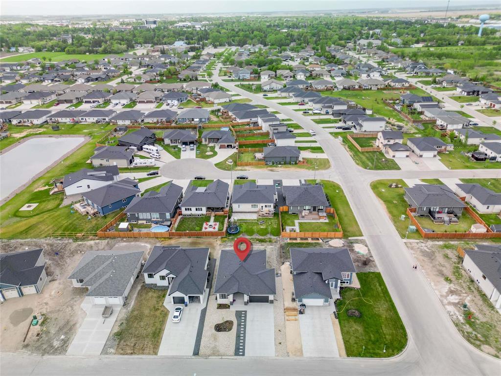 5 Bentley Bay, Steinbach, Manitoba  R5G 2Y5 - Photo 27 - 202613097
