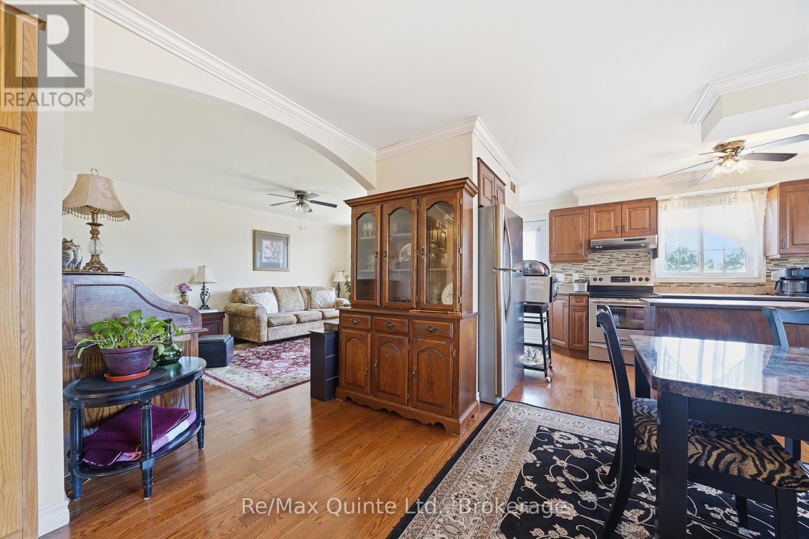 20 Ferry Street, Quinte West, Ontario  K8V 1S2 - Photo 13 - X13415874