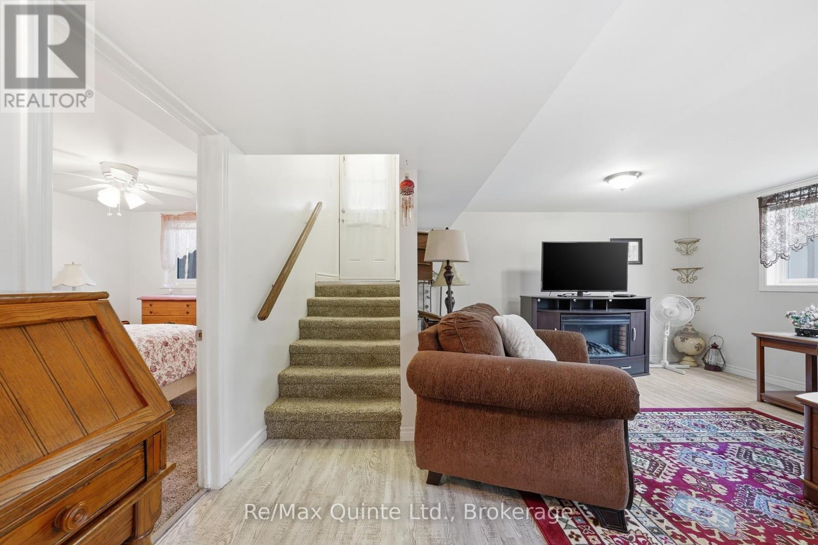 20 Ferry Street, Quinte West, Ontario  K8V 1S2 - Photo 29 - X13415874