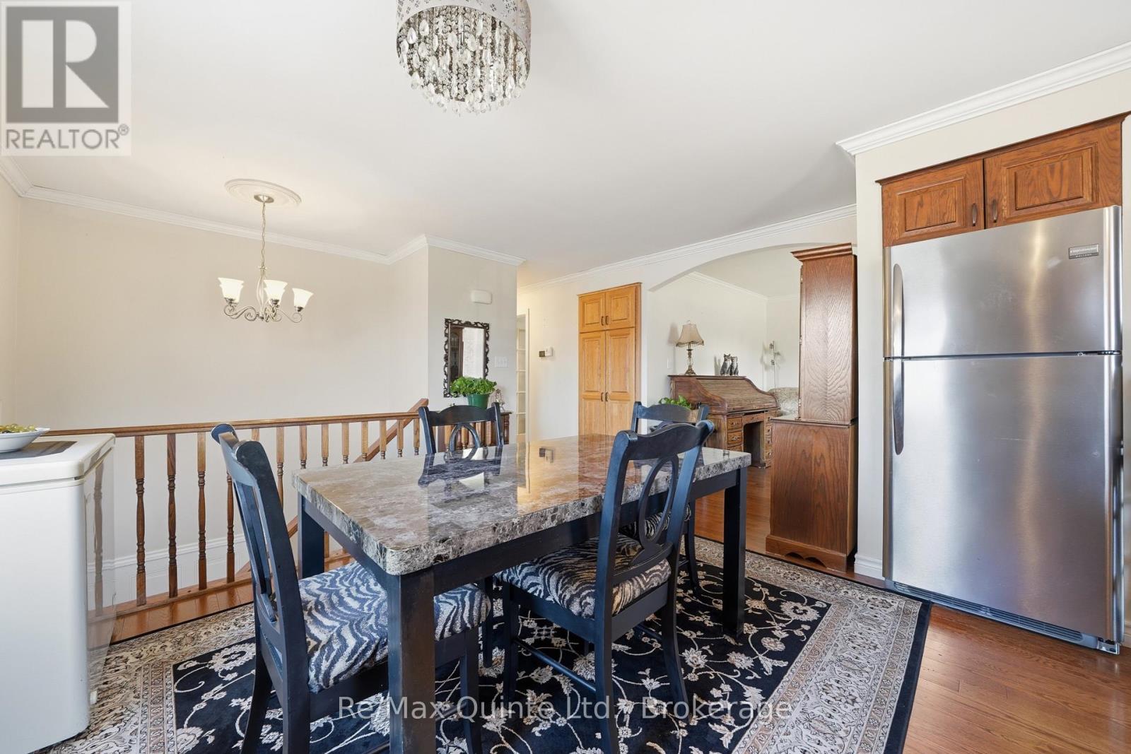 20 Ferry Street, Quinte West, Ontario  K8V 1S2 - Photo 5 - X13415874