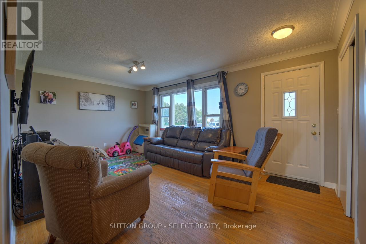 73636 Bluewater Highway, Rr 2 Highway, Bluewater, Ontario  N0M 2T0 - Photo 18 - X13415646