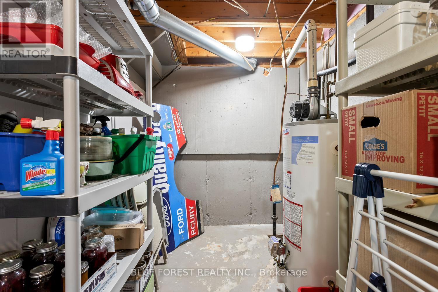 183 Queen Street, North Middlesex, Ontario  N0M 1A0 - Photo 35 - X13415718