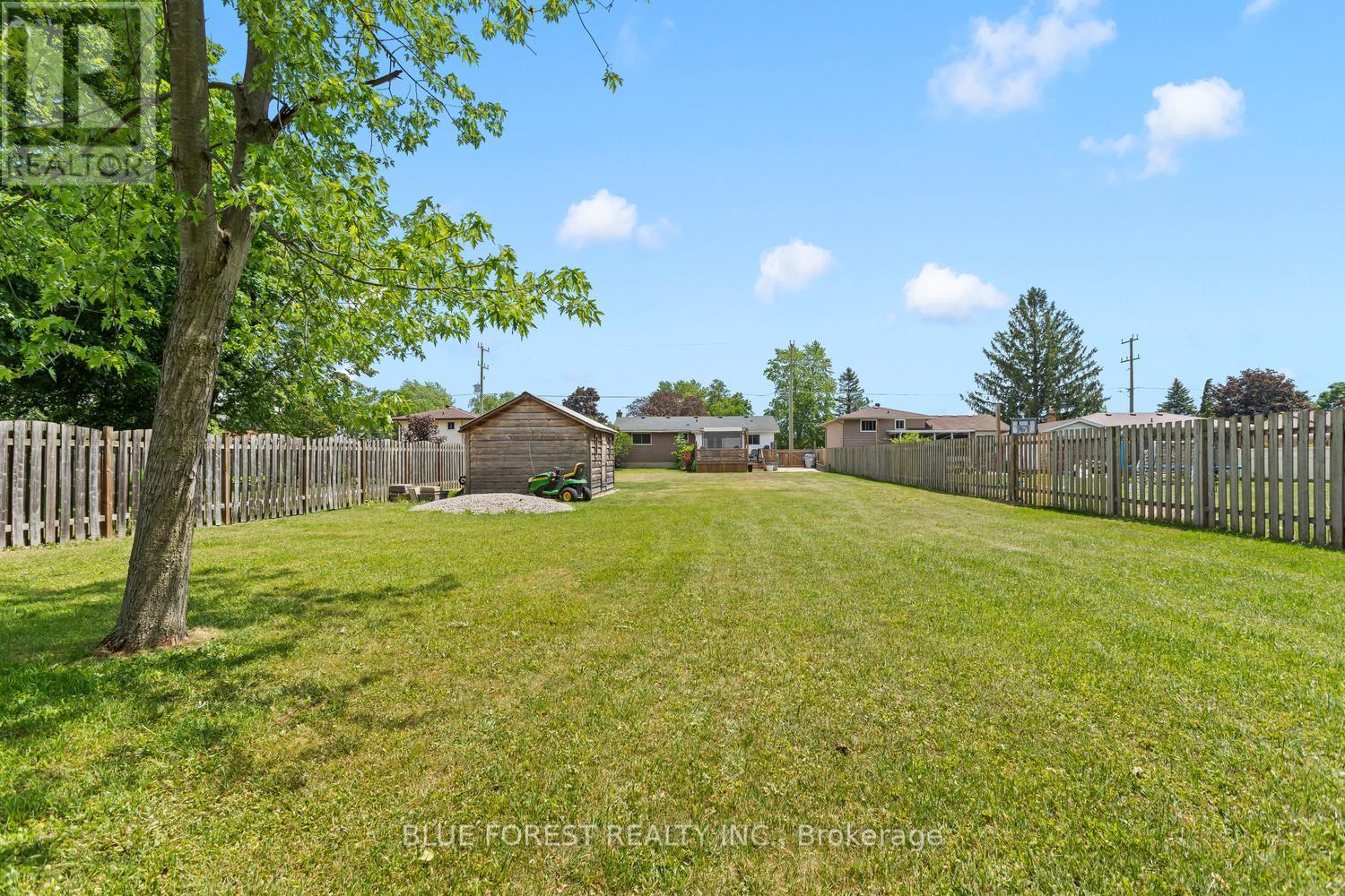 183 Queen Street, North Middlesex, Ontario  N0M 1A0 - Photo 45 - X13415718