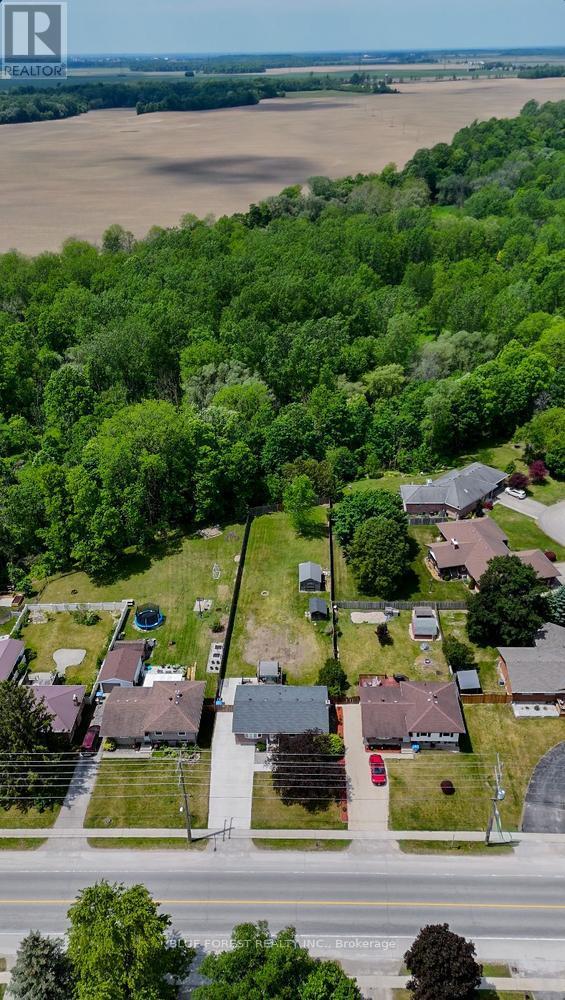 183 Queen Street, North Middlesex, Ontario  N0M 1A0 - Photo 50 - X13415718