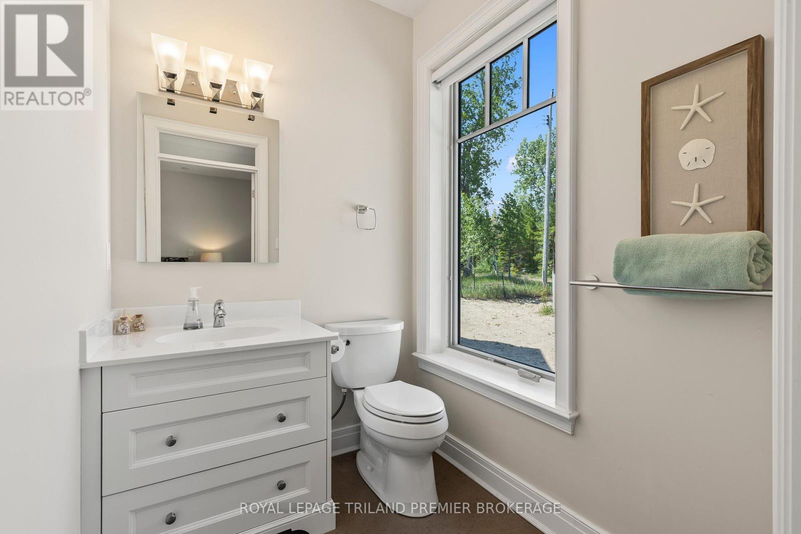 7292 Leighton Drive, Lambton Shores, Ontario  N0M 2L0 - Photo 21 - X13415842