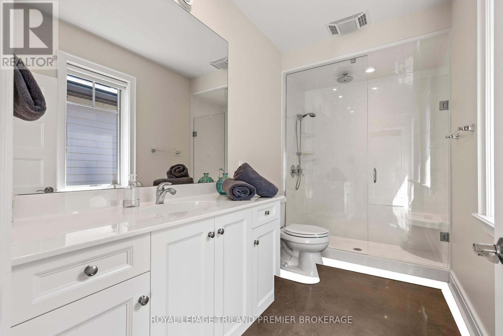 7292 Leighton Drive, Lambton Shores, Ontario  N0M 2L0 - Photo 22 - X13415842
