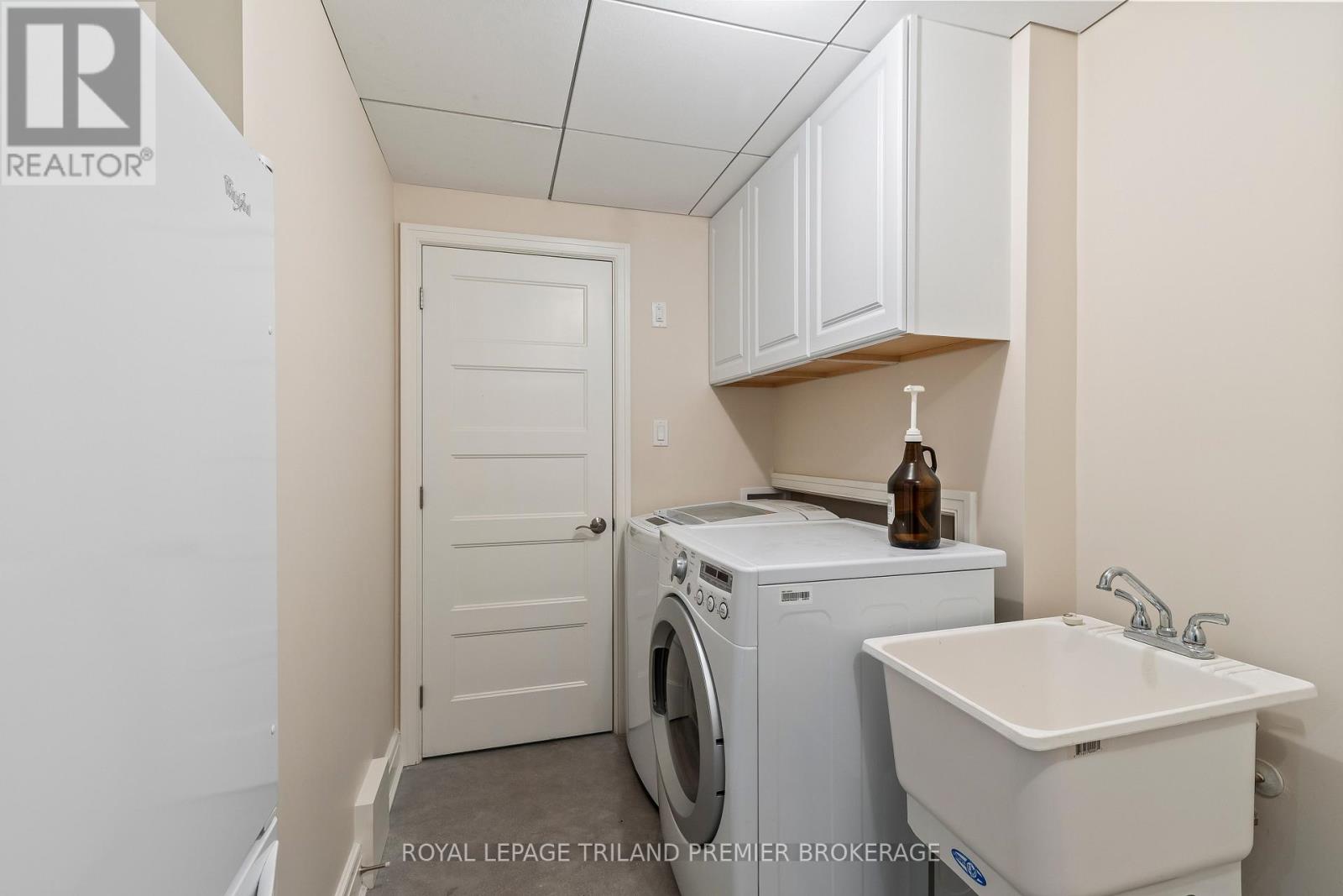 7292 Leighton Drive, Lambton Shores, Ontario  N0M 2L0 - Photo 29 - X13415842