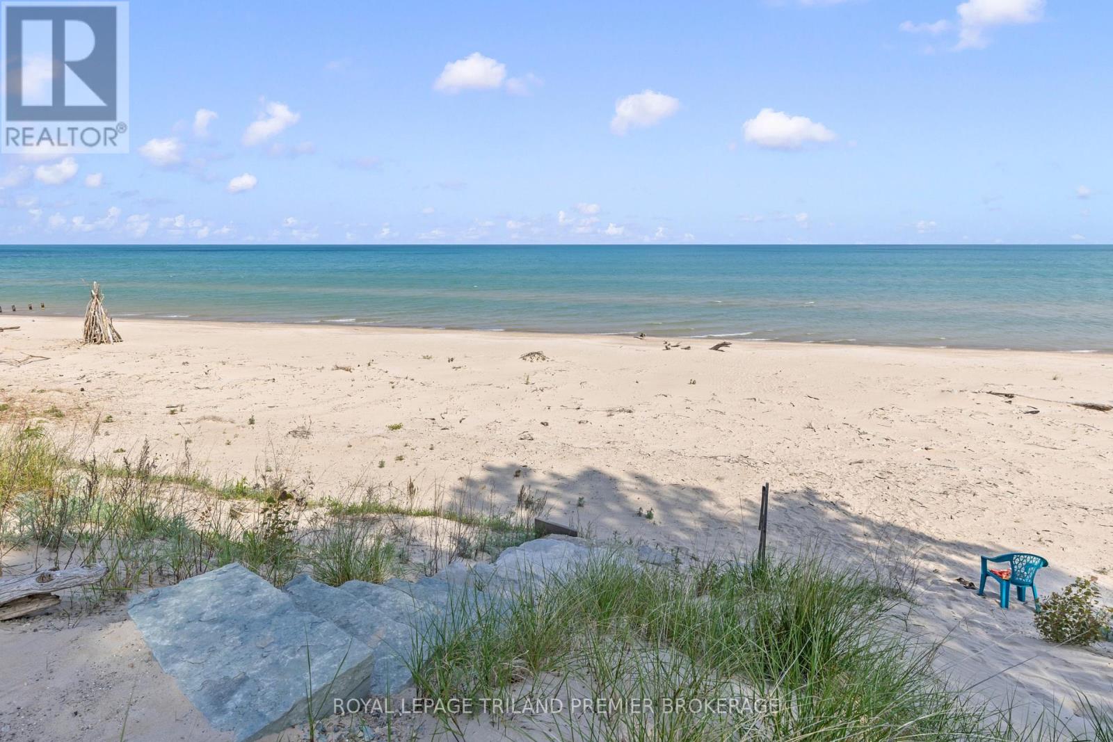 7292 Leighton Drive, Lambton Shores, Ontario  N0M 2L0 - Photo 40 - X13415842