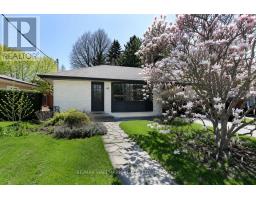 33 STAG HILL DRIVE, Toronto, Ontario