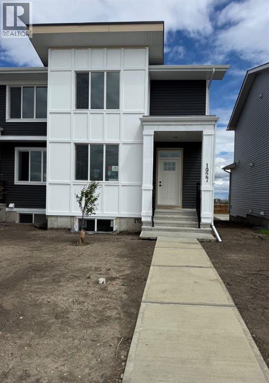 1927 McCaskill Drive, Crossfield, Alberta
