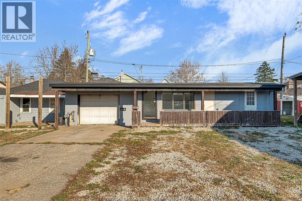 1672 DROUILLARD, Windsor, Ontario