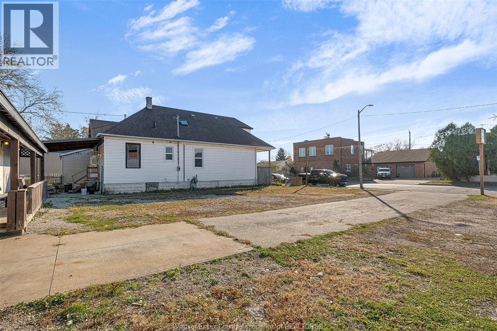 1672 Drouillard, Windsor, Ontario  N8Y 2S3 - Photo 11 - 26012940
