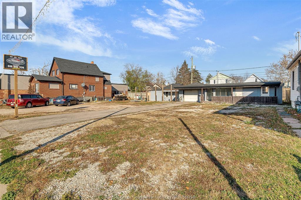1672 Drouillard, Windsor, Ontario  N8Y 2S3 - Photo 13 - 26012940
