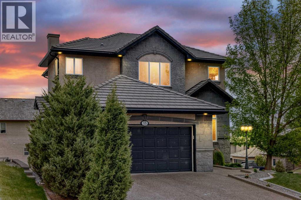 18 Royal Ridge Link Nw, Calgary, Alberta T3G 5Z3 - Photo 2 - A2316226