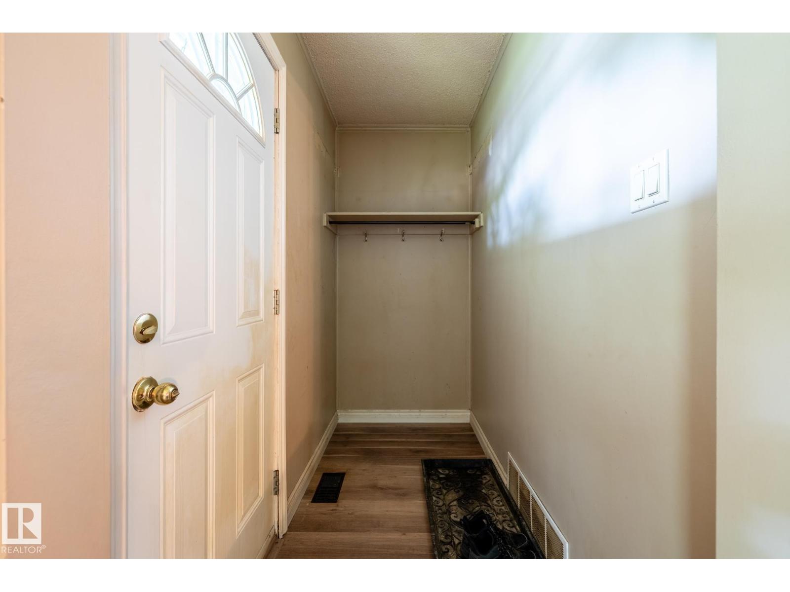 5919 121 Av NW, Edmonton, Alberta  T5W 1P2 - Photo 7 - E4492485