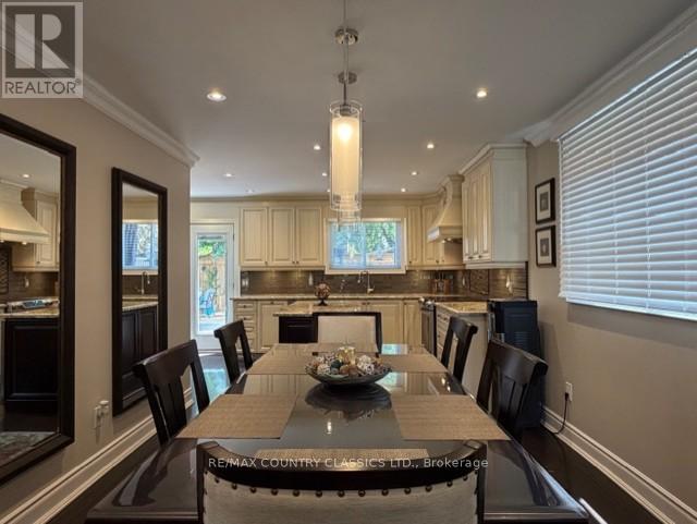 279 Manchester Drive, Newmarket, Ontario  L3Y 6J4 - Photo 11 - N13412796
