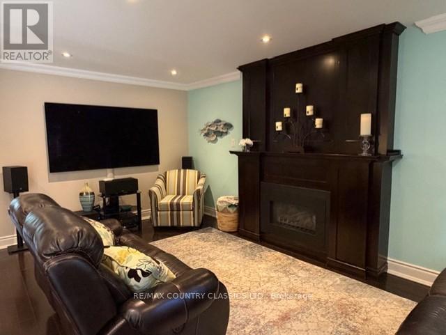 279 Manchester Drive, Newmarket, Ontario  L3Y 6J4 - Photo 17 - N13412796