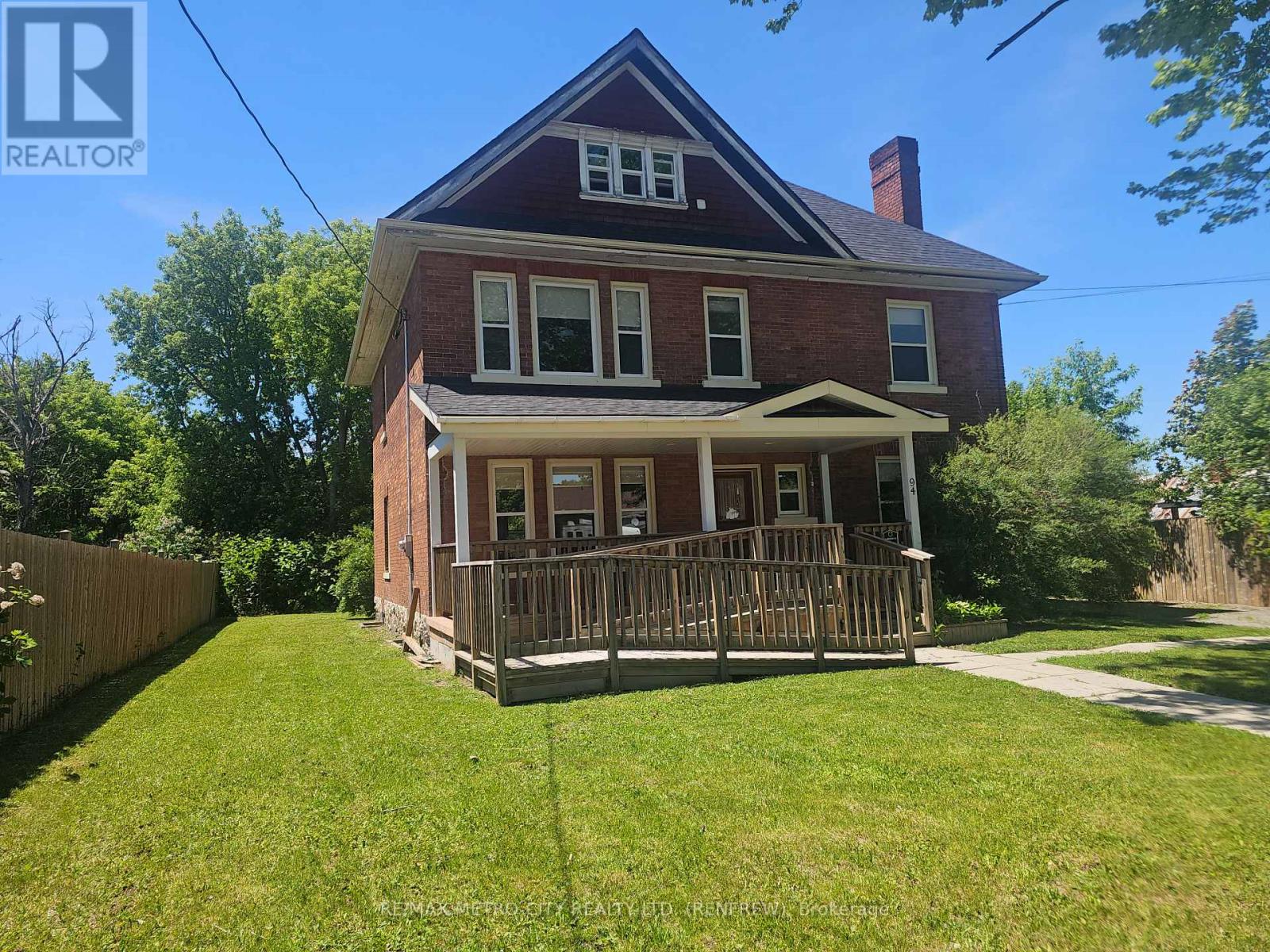 94 ARGYLE STREET N, Renfrew, Ontario