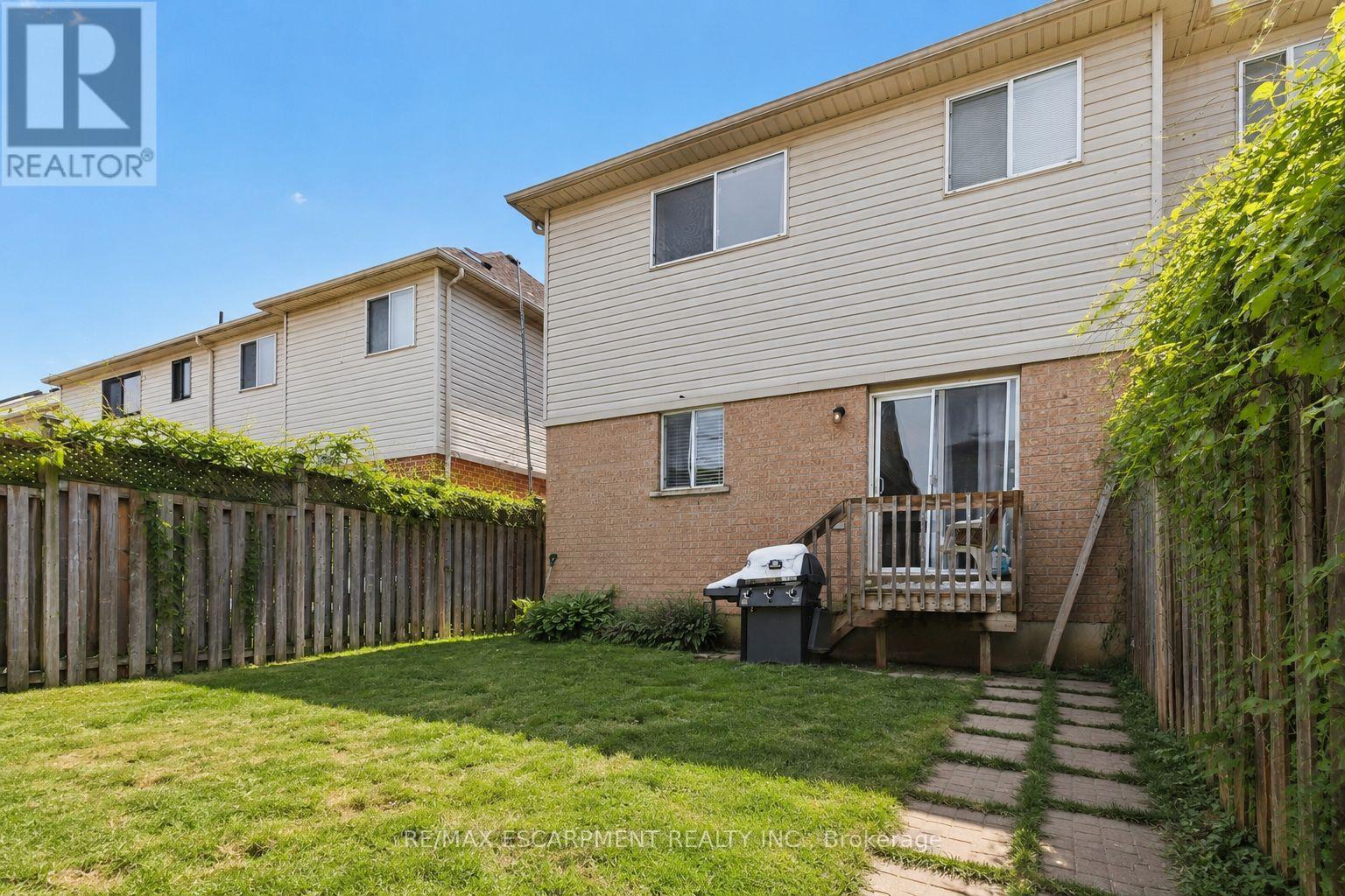 162 Panton Trail, Milton, Ontario L9T 6K2 - Photo 29 - W12692848