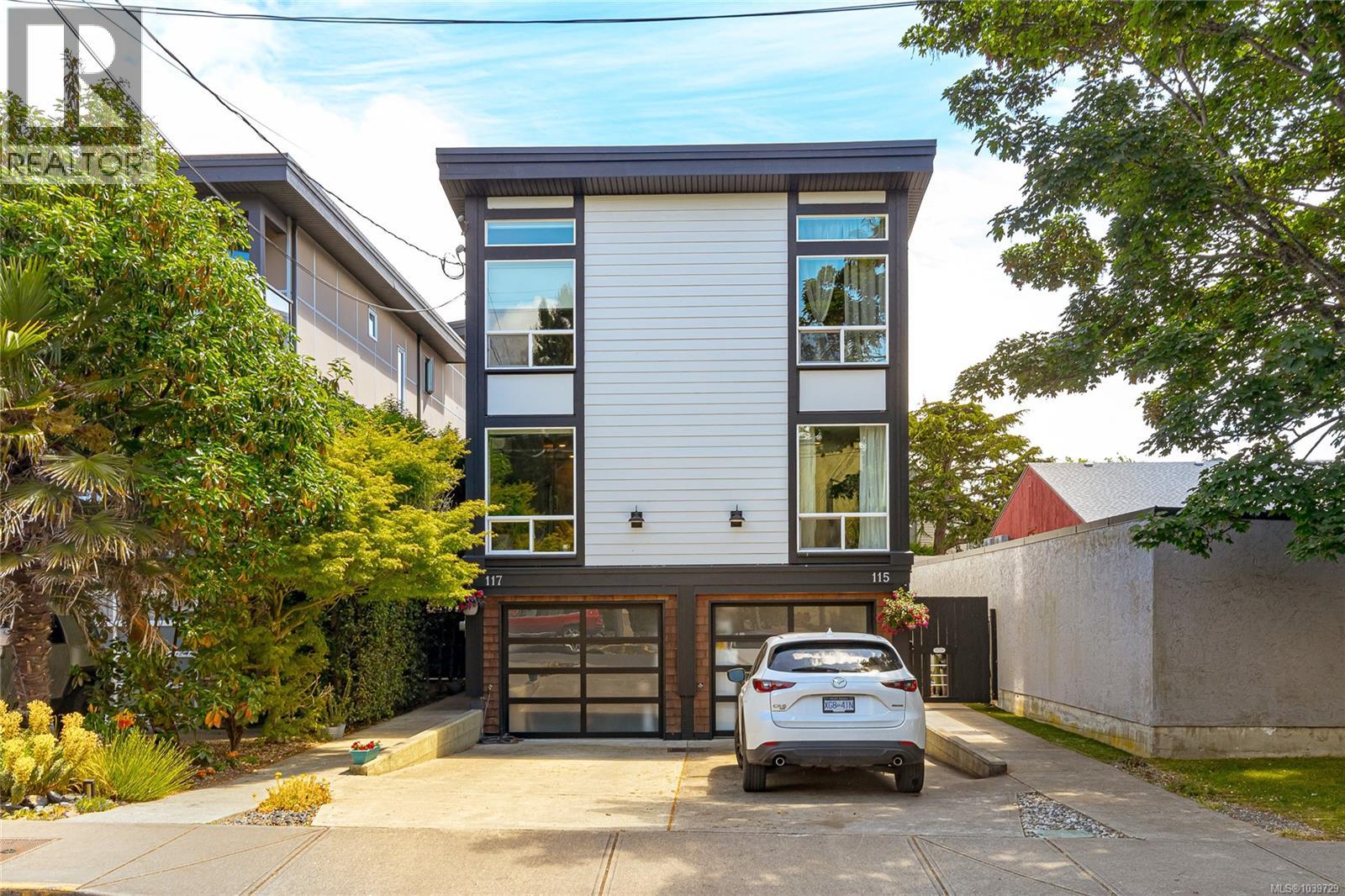 117 St. Lawrence St