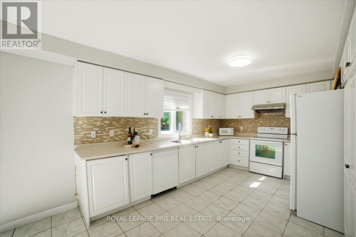 65 Giraffe Avenue, Brampton, Ontario  L6R 1Z1 - Photo 17 - W13254460