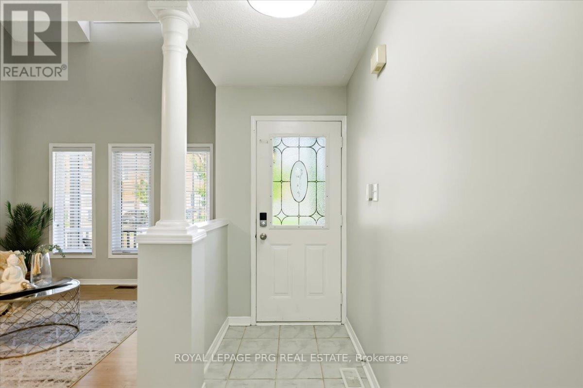 65 Giraffe Avenue, Brampton, Ontario  L6R 1Z1 - Photo 7 - W13254460