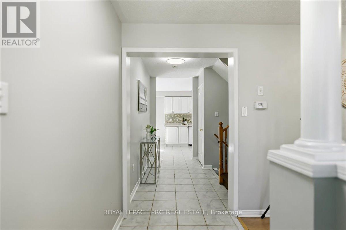 65 Giraffe Avenue, Brampton, Ontario  L6R 1Z1 - Photo 8 - W13254460