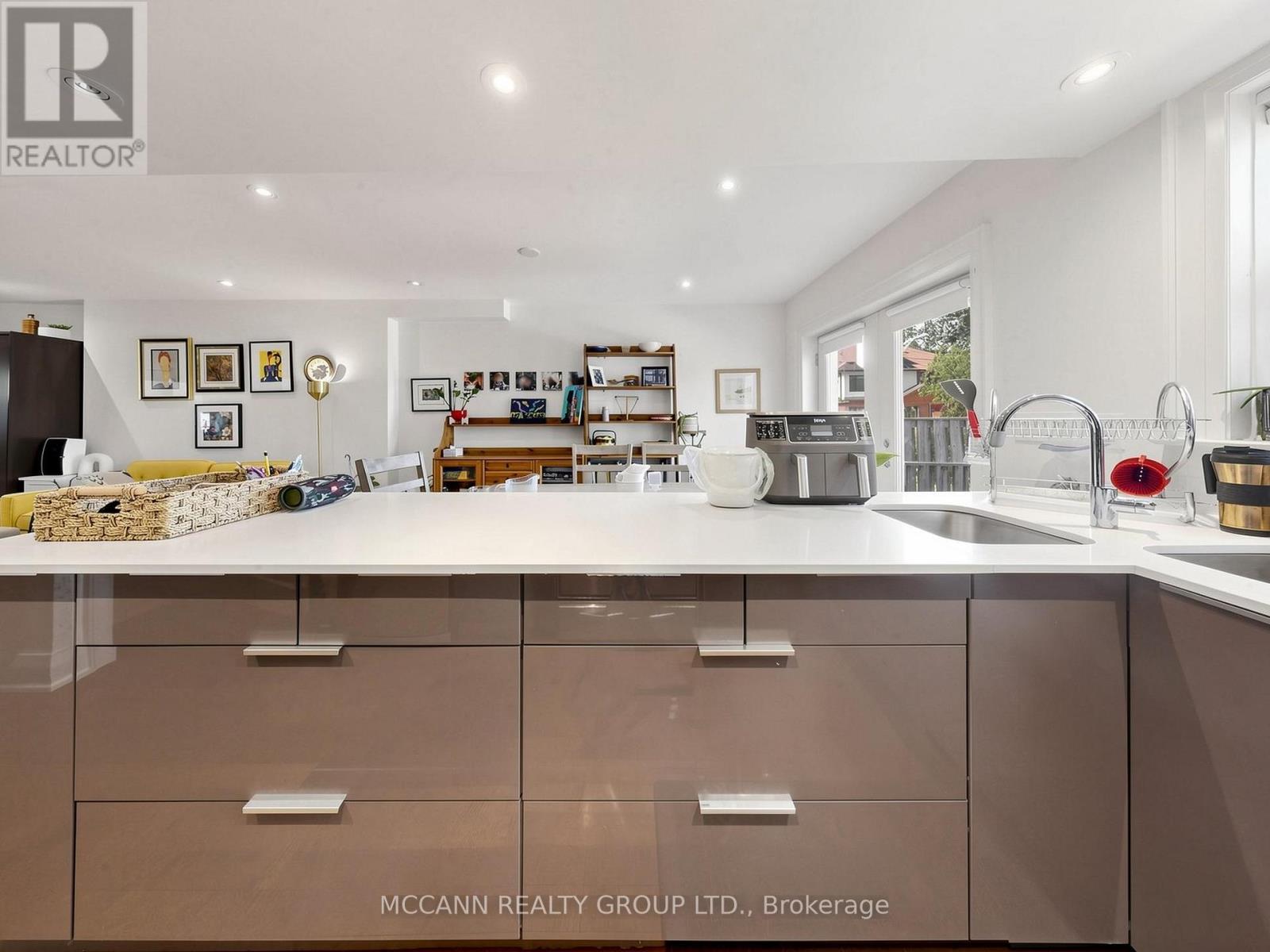 507 Rushton Road, Toronto, Ontario  M6C 2Y4 - Photo 14 - C13415670