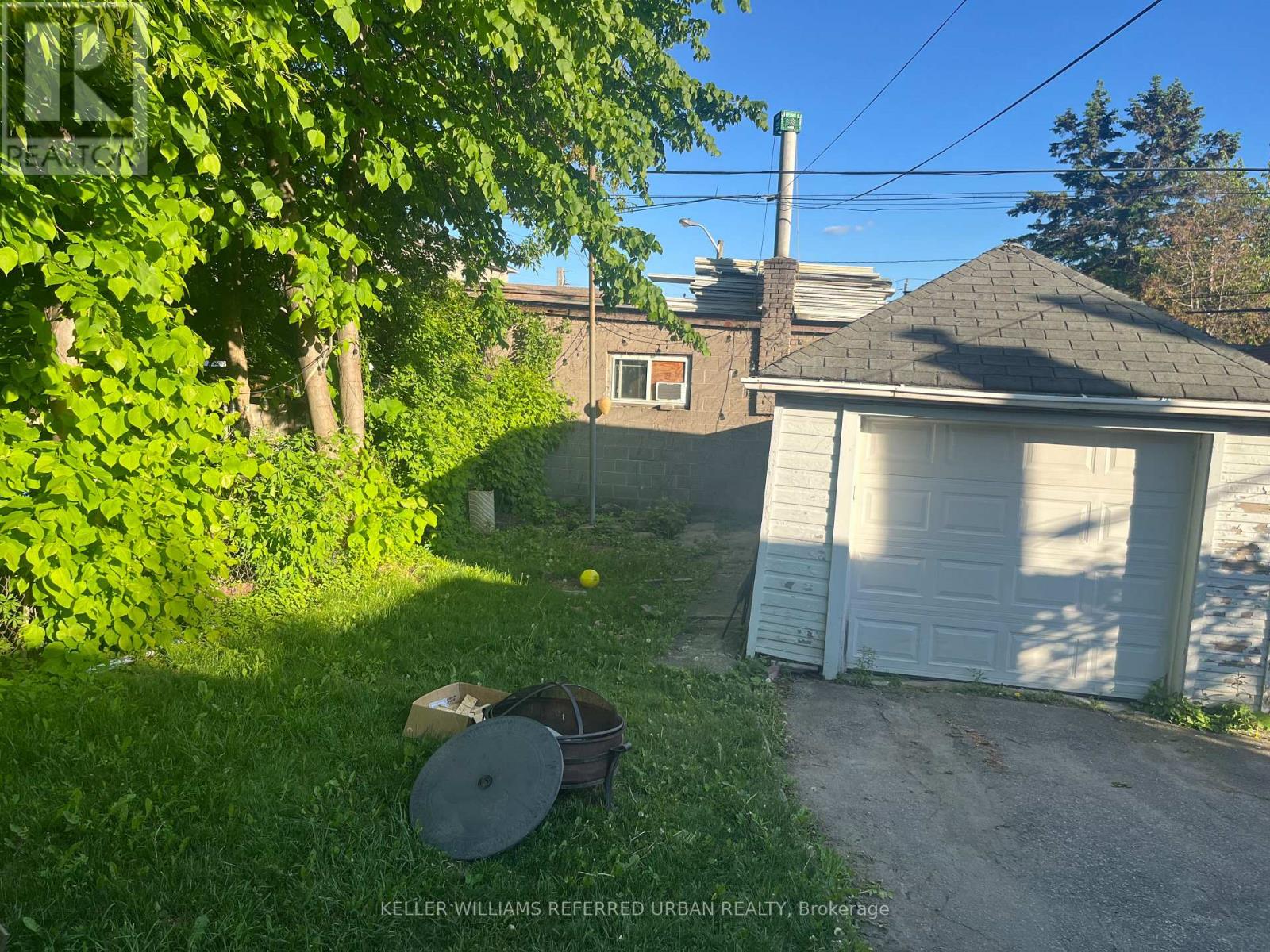 Main Floor - 111 Clovelly Avenue, Toronto, Ontario  M6E 2E7 - Photo 11 - C13415674