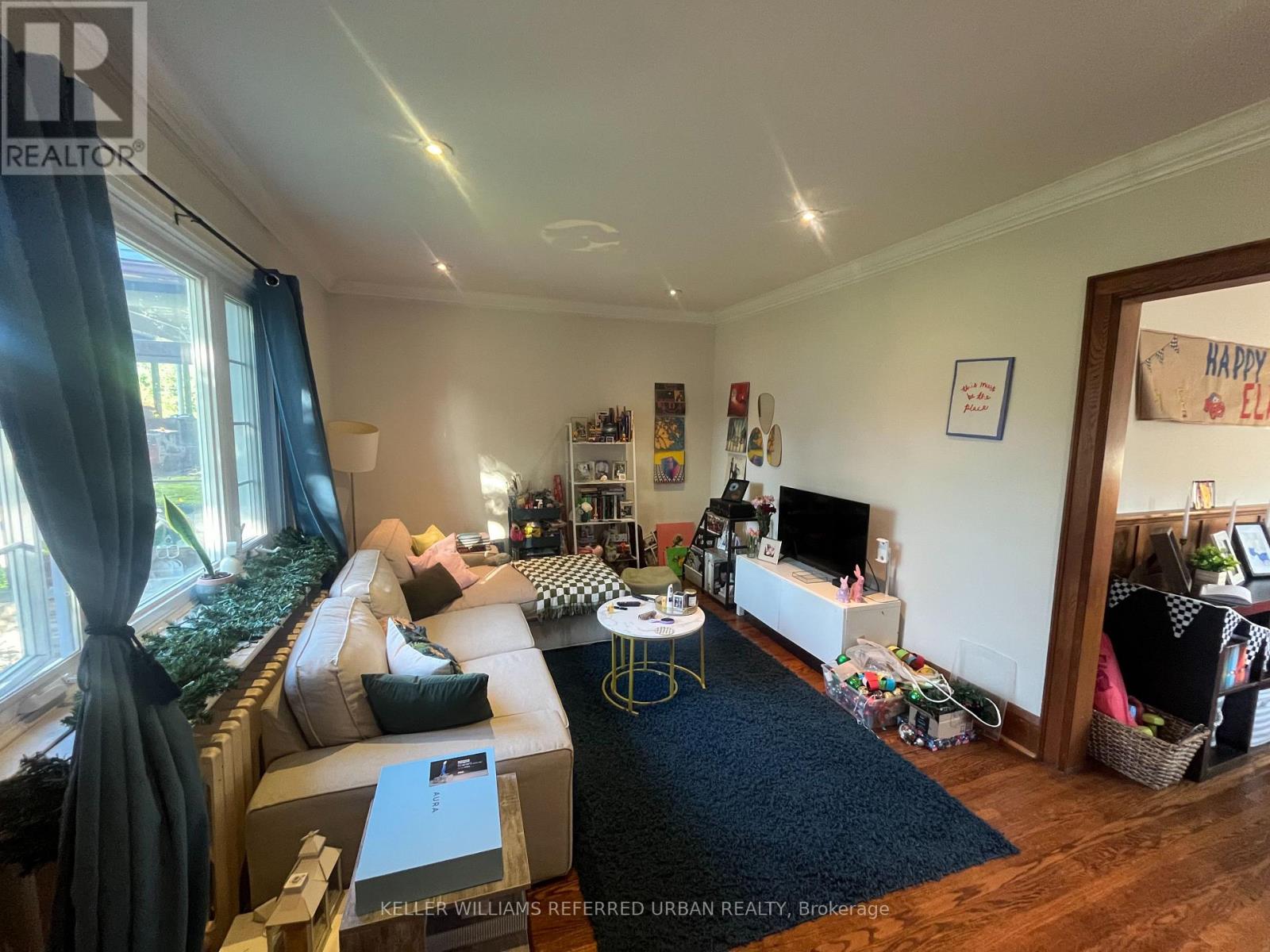 Main Floor - 111 Clovelly Avenue, Toronto, Ontario  M6E 2E7 - Photo 2 - C13415674