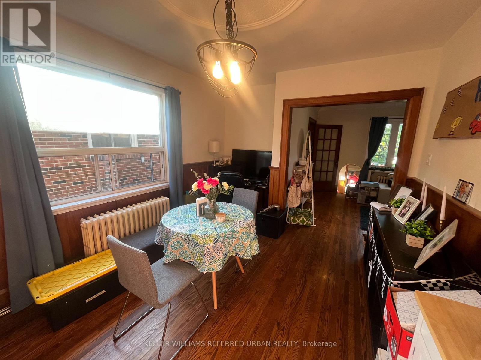 Main Floor - 111 Clovelly Avenue, Toronto, Ontario  M6E 2E7 - Photo 4 - C13415674