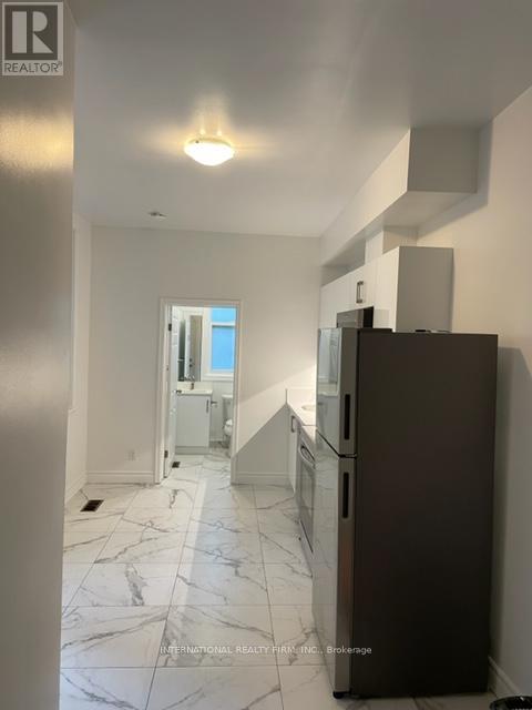 106 London Street, Toronto, Ontario M6G 1N5 - Photo 7 - C13415740