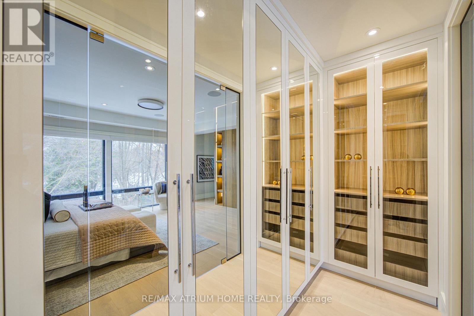 6 Hillholm Road, Toronto, Ontario  M5P 1M2 - Photo 12 - C13415788