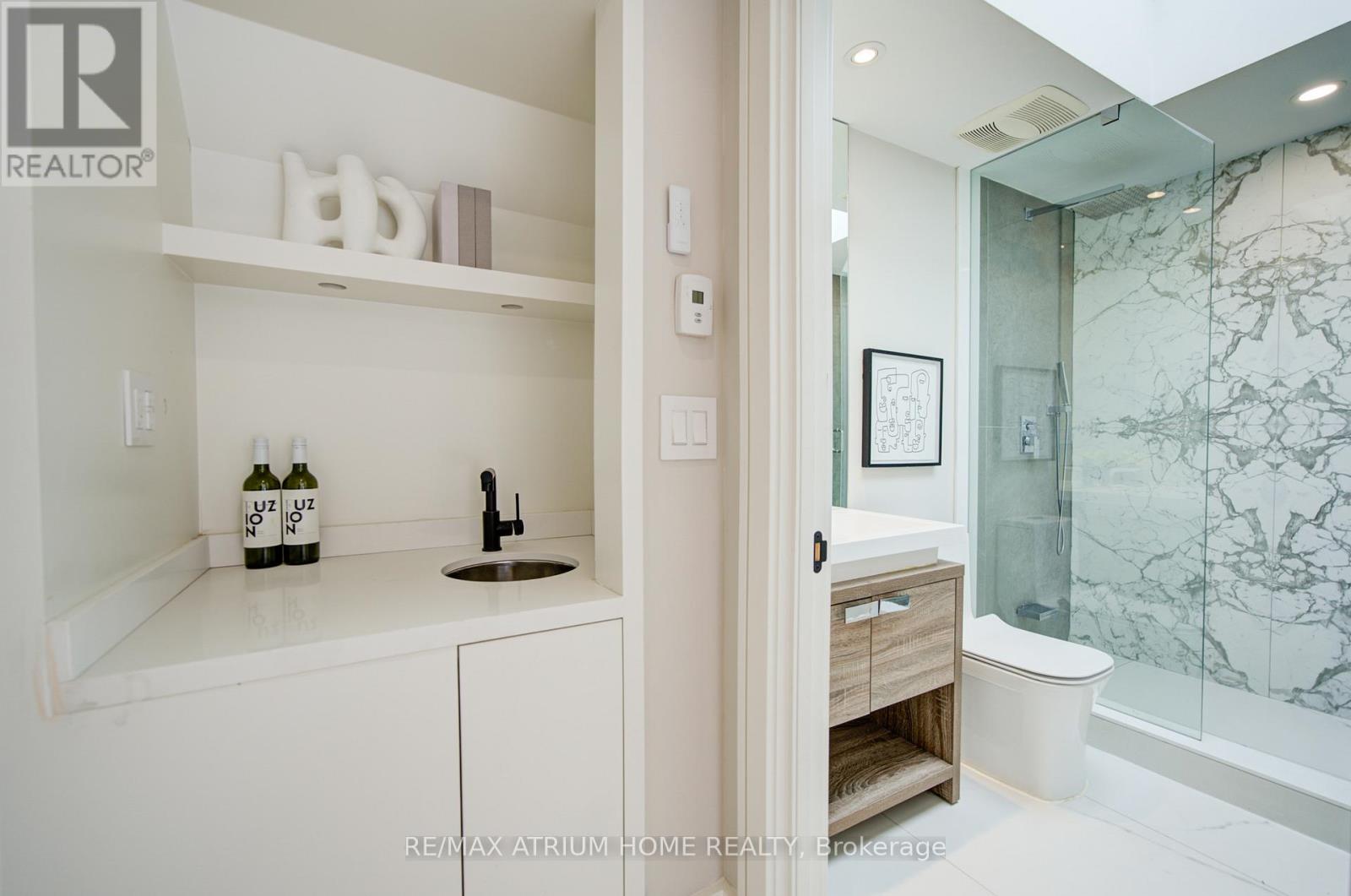 6 Hillholm Road, Toronto, Ontario  M5P 1M2 - Photo 29 - C13415788
