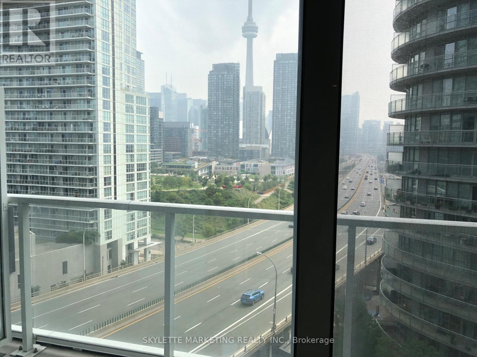 1512 - 17 Bathurst Street, Toronto, Ontario  M5V 0N1 - Photo 11 - C13415880