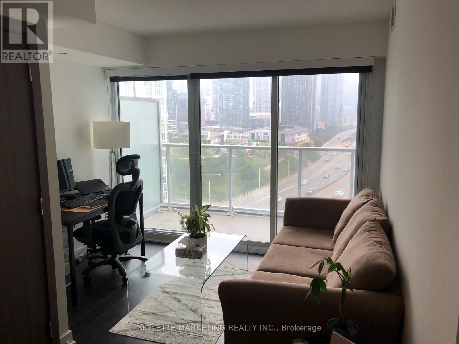 1512 - 17 Bathurst Street, Toronto, Ontario  M5V 0N1 - Photo 3 - C13415880