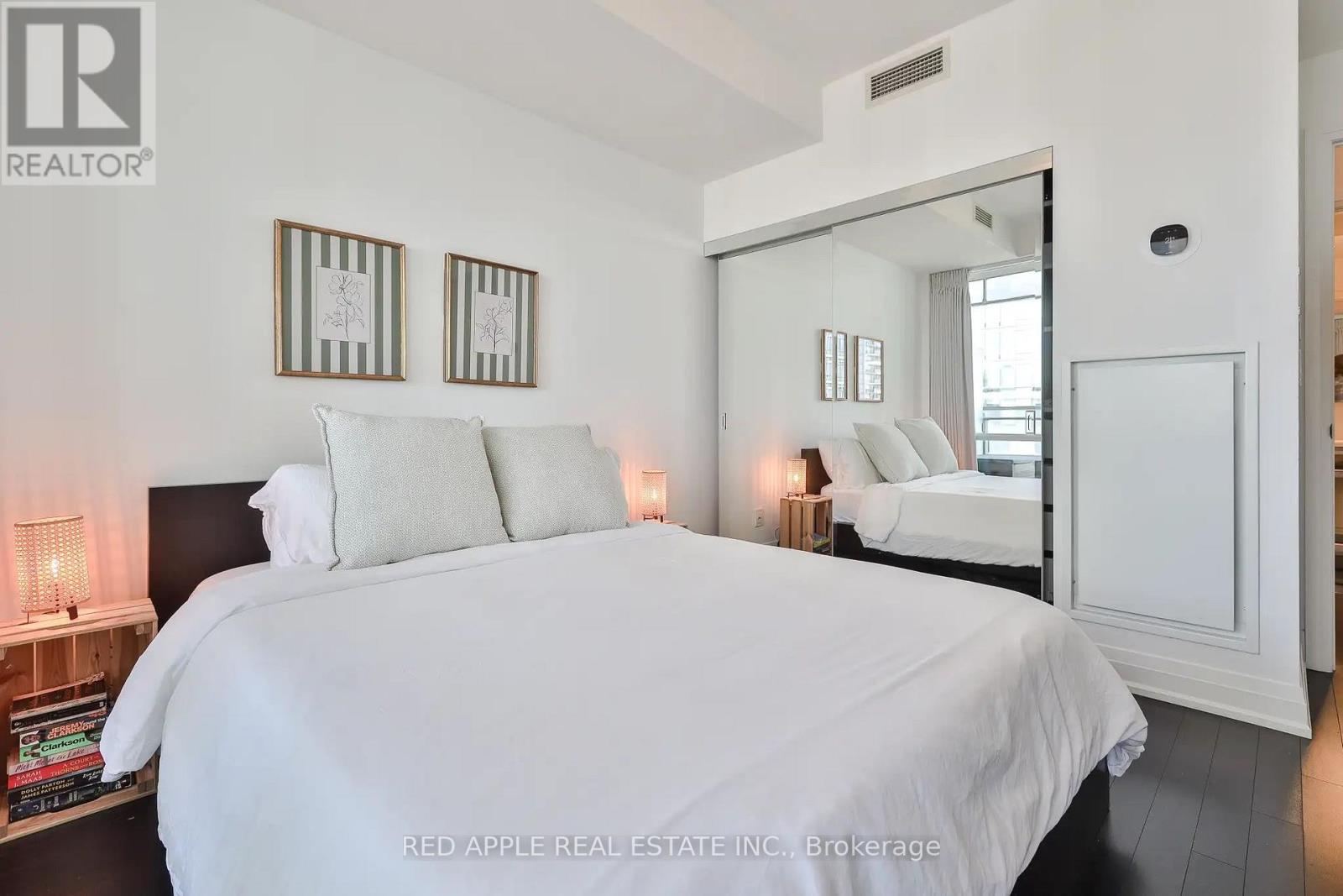 3105 - 80 John Street, Toronto, Ontario  M5V 1J2 - Photo 21 - C13415900