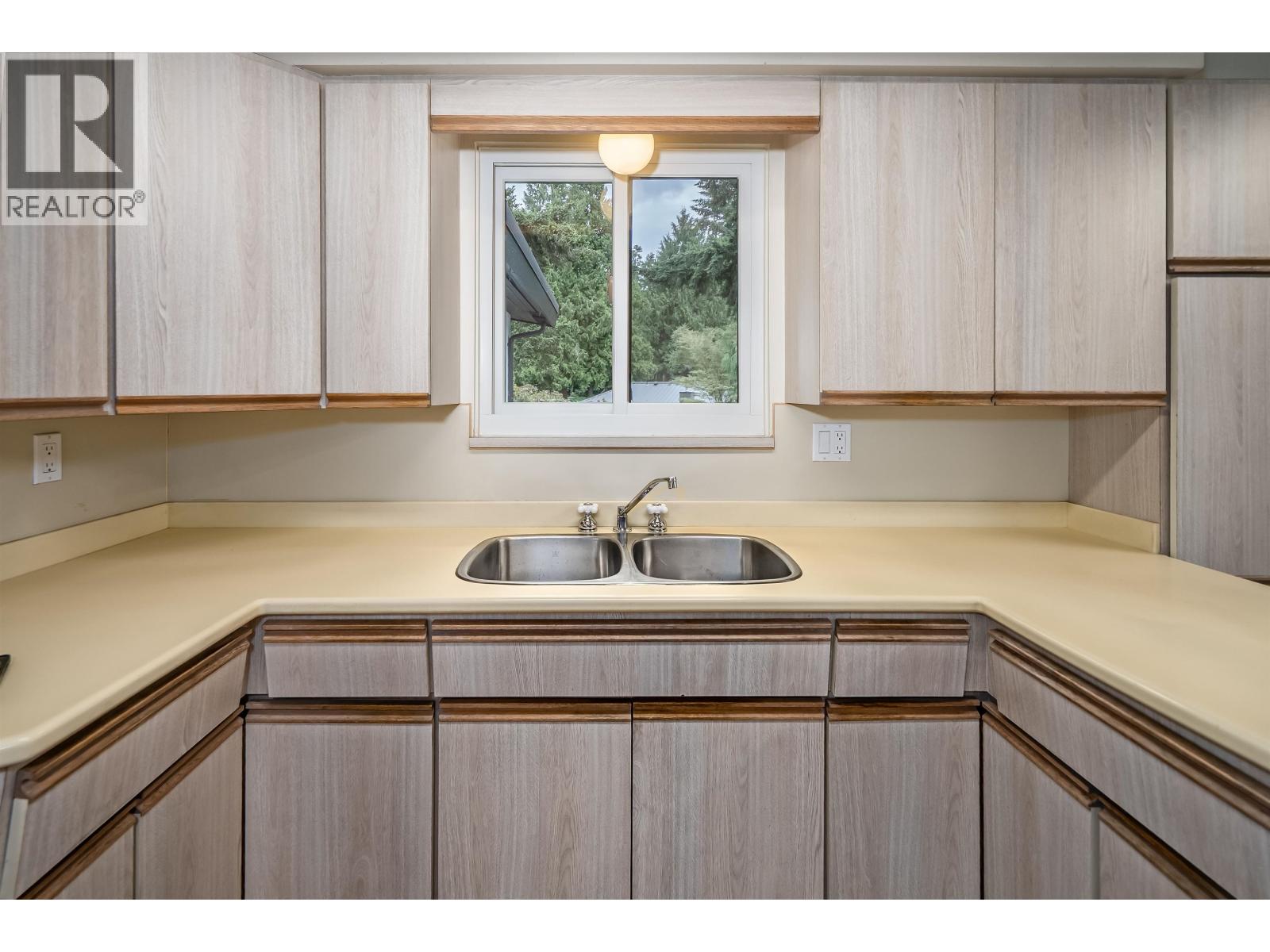 1550 Farrell Avenue, Delta, British Columbia  V4L 1V7 - Photo 10 - R3133225